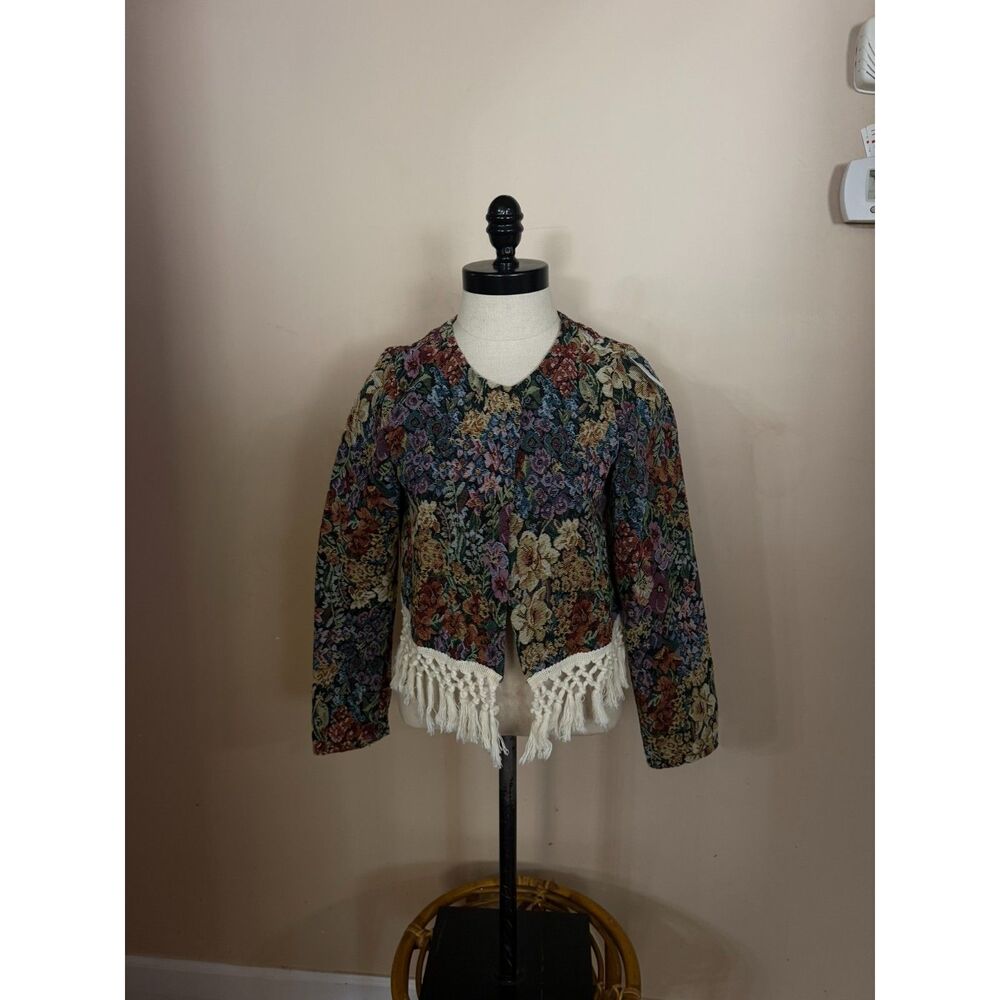 Woman tapestry fringe jacket